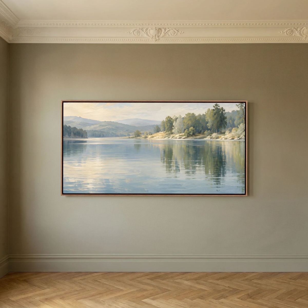 Arte Stillwater Reflection numa parede lisa, com árvores refletidas em águas tranquilas.